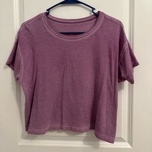 Lululemon cates T-shirt crop 6 purple shirt